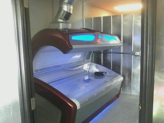 Cayenne:  50 Lamps Unit With 3 High Pressure Facials.  Total of 13,000 watts.  Self Contained Air Conditioner and Body MIst!