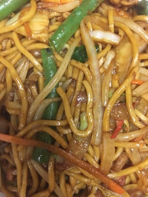 Lo mein noodle