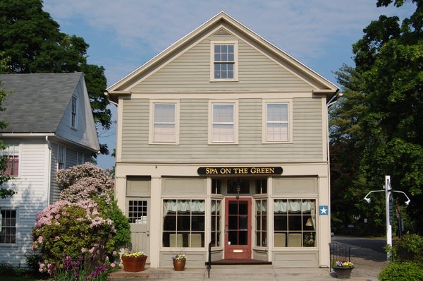 We welcome you to Spa on the Green, a medical day spa in Massachusetts located upstairs in the fully restored,200-year-old historic building