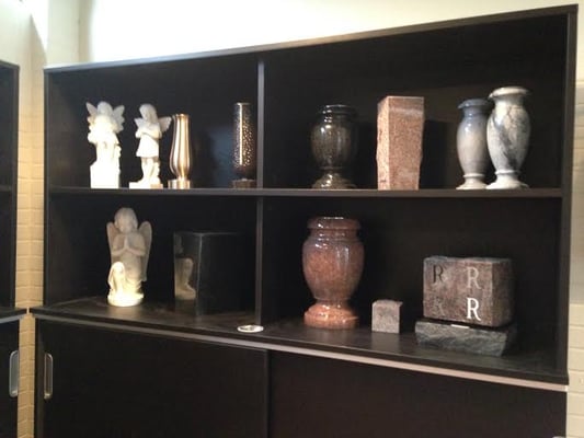 Vase and statue samples