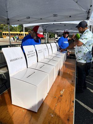 Voting area