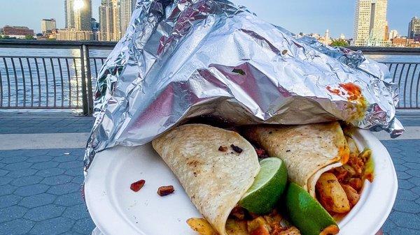 Enjoying some tacos Al Pastor at the the East River Park