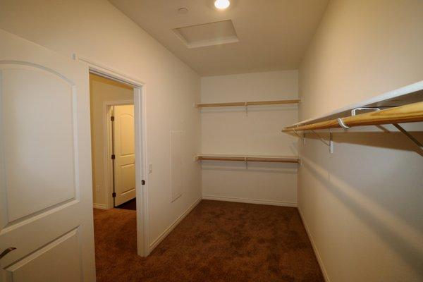 Large Walk In Closets *Select Units