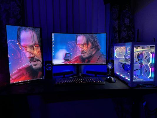 Computer gaming setup created by Compucell