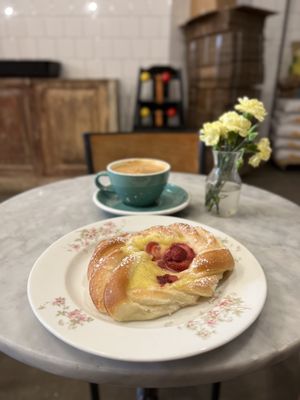 Custard Bread w. Small Cappuccino