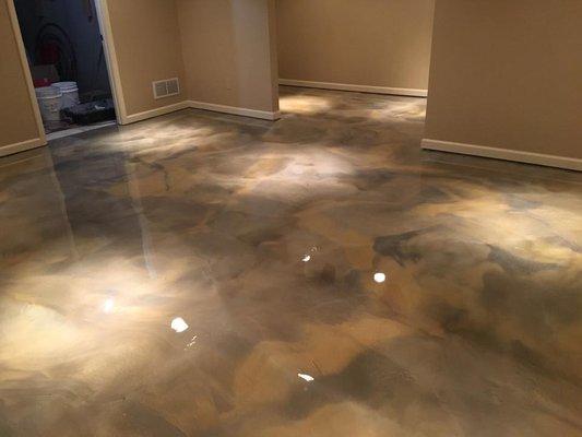 Metallic basement floor