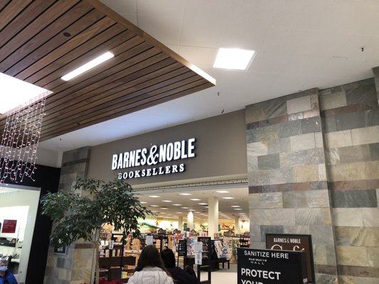 Barnes & Noble Booksellers