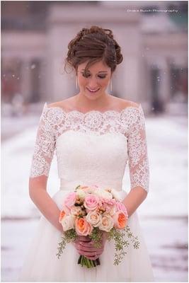 Lyndsey looked spectacular on her big day. Makeup artistry by Colleen O'Donnell