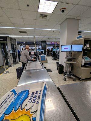 TSA PreCheck line at Seattle-Tacoma International Airport (SEA). After security.