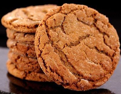 The Ginger Twinkle 4oz Cookie- best ginger molasses cookie on the market!