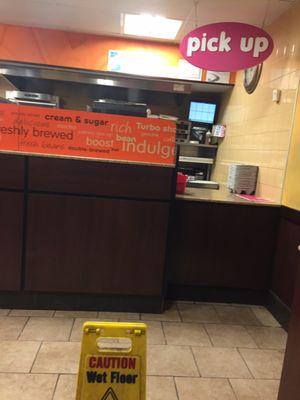 Dunkin Donuts of Westwood -- 400 Washington Street : Route 1A, Westwood           Interior