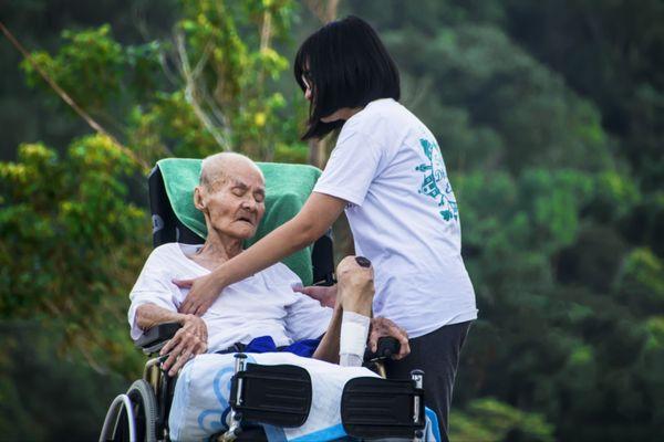 We Provide The HomeCare You require in every environment you please and is possible for you~