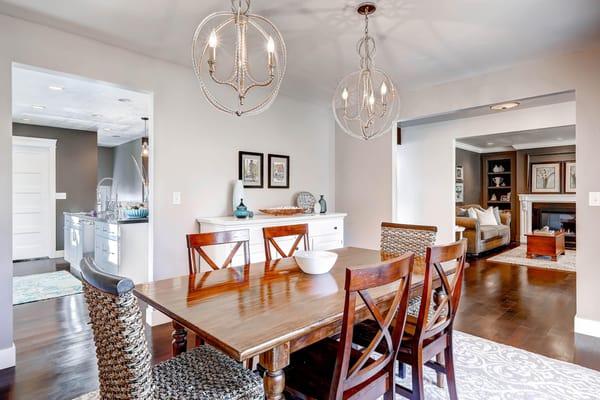 This Beautiful dining room is the perfect place to have your next dinner party. With great views of the Mountains.