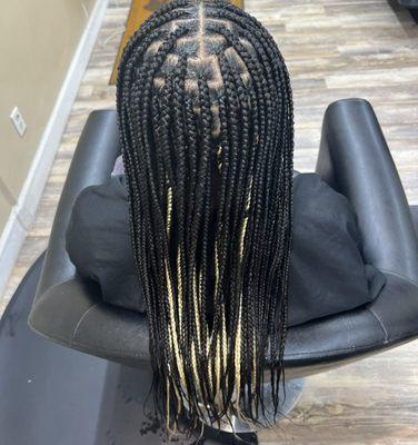 Knotless braids