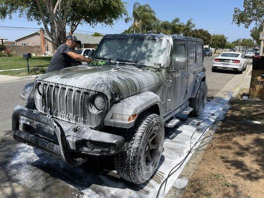 Foam cannon and only quality to eliminate soap marks or wet spots