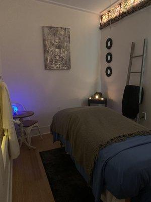 Small but cozy massage room