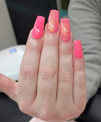 Acrylic nails