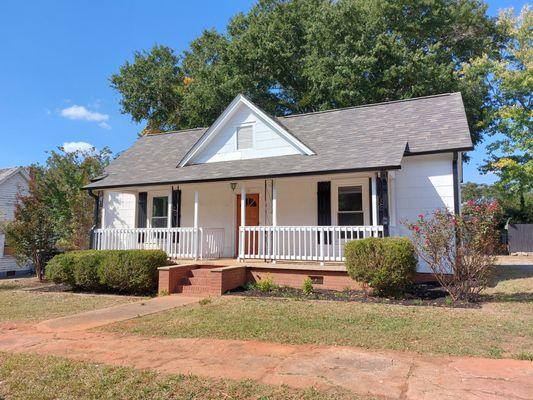 Roofing replacement. From asbesto roofing to architectural shingles.