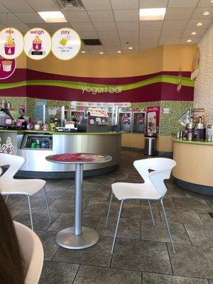 Menchies Frozen yogurt