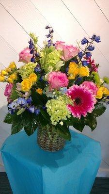 bright and cheery arrangement!