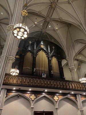 Organ inside St. Patrick's Old Basilica