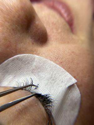 Experience matters when choosing a lash artist