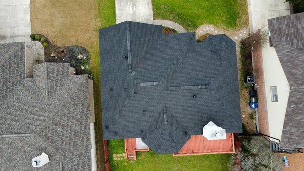 Beautiful new Black Shadow Pinnacle Pristine roof system.