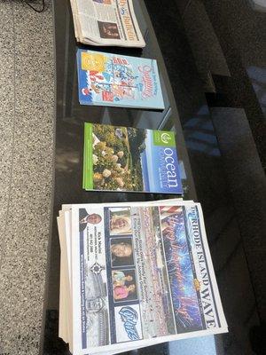 Weekly free newspapers