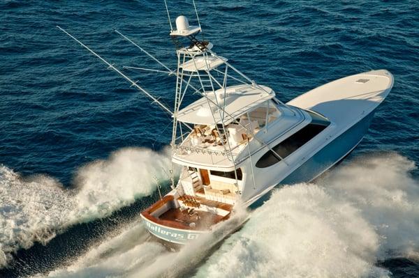 Hatteras Yachts New Boat Dealer.