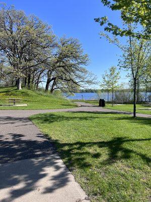 Walking/biking path