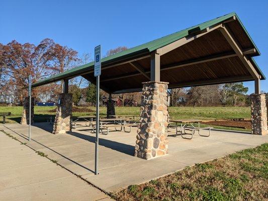 Picnic area at Clarks Creek Nature Preserve