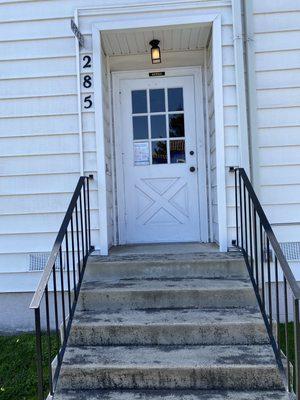 Church office entrance on Acacia Ave