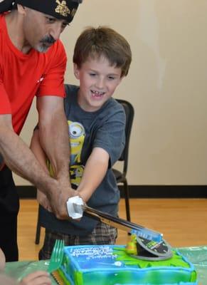 Birthday Parties where you can cut the cake with a sword!