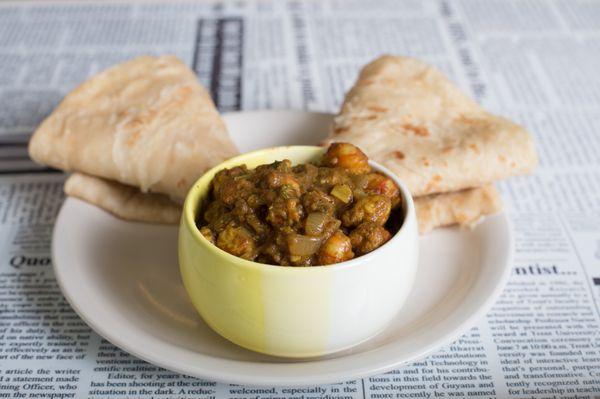 Curry Shrimp & Roti