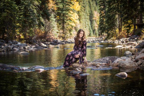 Senior pictures in the beauty of Colorado