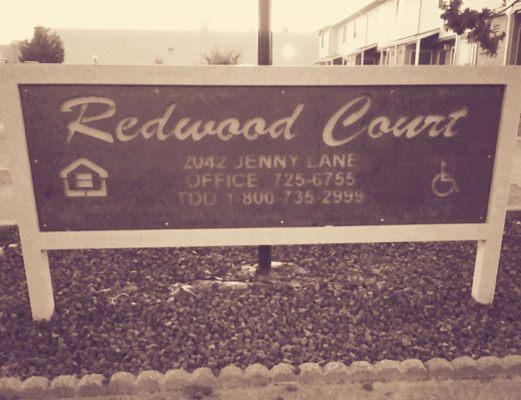 Redwood Court Apartments-Rental