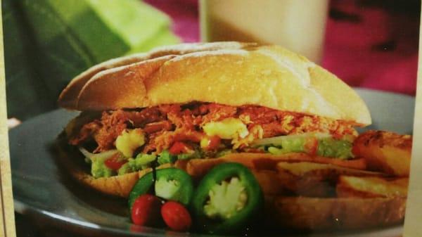 Torta mexicana Steak,Chicken or Carnitas