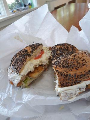 S & T Bagels & Deli