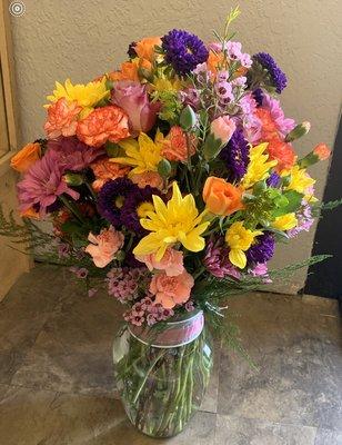 Large Arrangement of beautiful Mixed Flowers