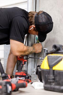 Titan tech installing an overhead door contact!