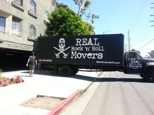 REAL RocknRoll Movers is dedicated to providing the most exhaustive moving experts options that our customers expect.