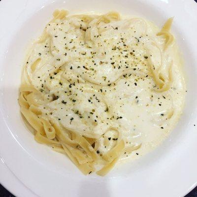 Fettuccine Alfredo