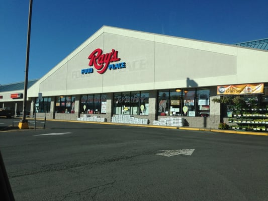 Really large Rays Food Place!