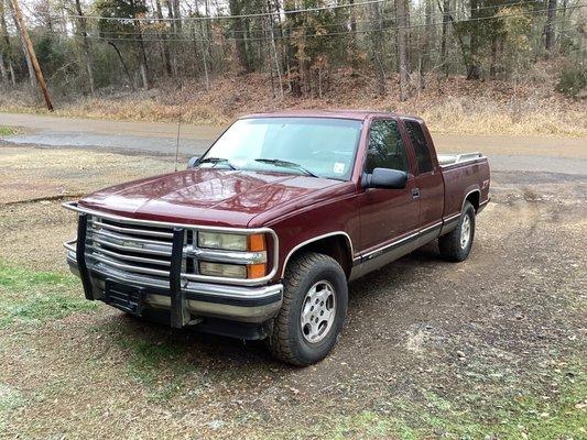 This Is My Personal truck. 98 Z71Great truck!