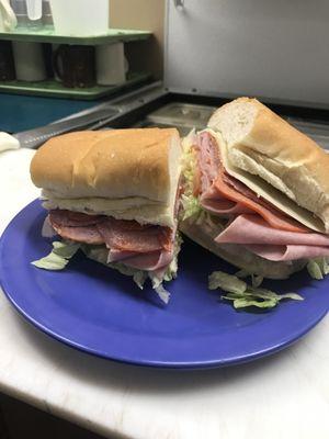 Cold Sub #4  Ham, Salami, Pepperoni, Capicola & Provolone Cheese