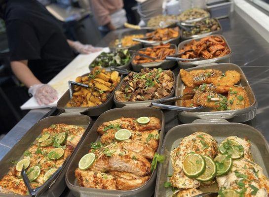 Salmon, Chicken and freshly cooked vegetables