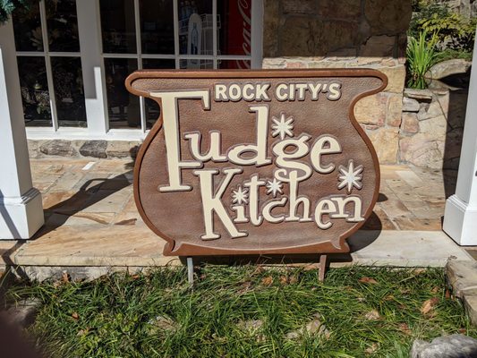 Rock City's Fudge Kitchen