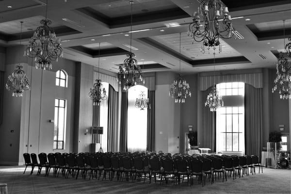 The 6,000 Sqft Ballroom is versatile in set up. Making it a great venue for any event