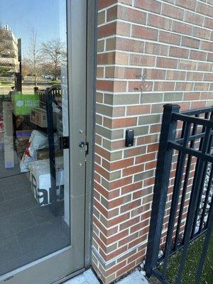 mail room door with no handle/no lock