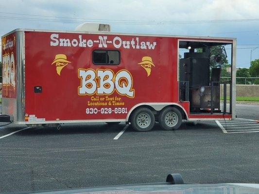 Smoke N Outlaw BBQ